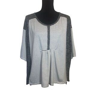 Umgee Pullover Stripe Hi-Lo Top in Gray/Cream - Size Small